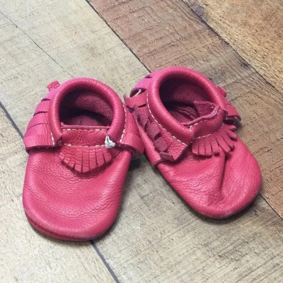 FreshlyPicked size 4 Premium Leather Pink Moccasins - Picture 1 of 4